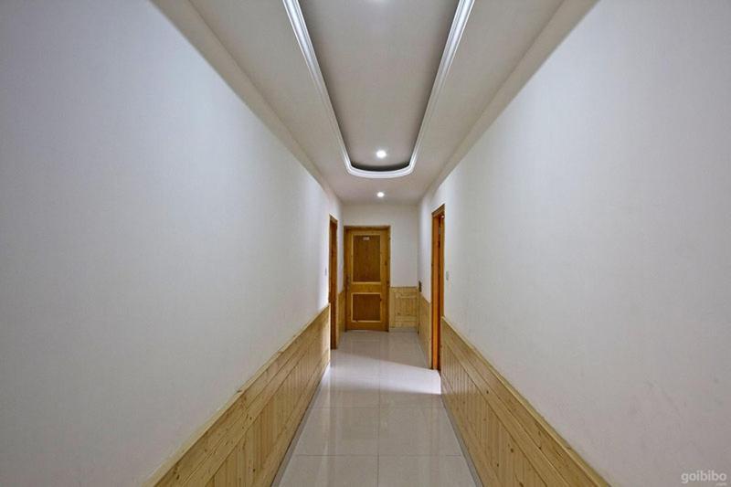 Hotel Uday Himalaya Manāli Esterno foto