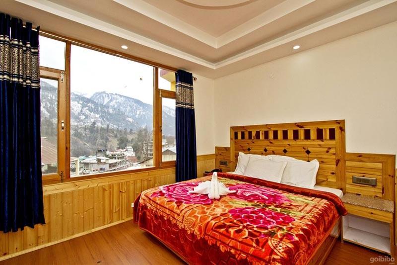 Hotel Uday Himalaya Manāli Esterno foto