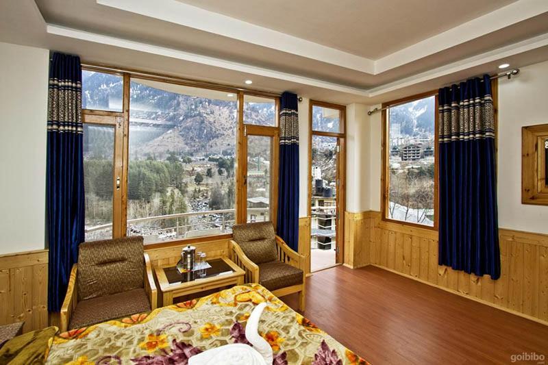 Hotel Uday Himalaya Manāli Esterno foto
